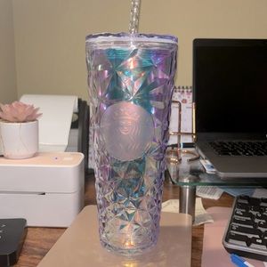 2023 STARBUCKS IRIDESCENT WINTER WHITE 24oz CUP